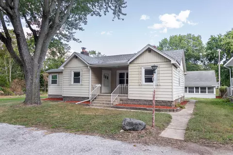 Exterior - 4589 Roosevelt St, Gary, IN 46408 photo 2 of 5