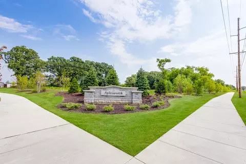 View/Area - 11469 Clyde Dr, Winfield, IN 46307 photo 2 of 10