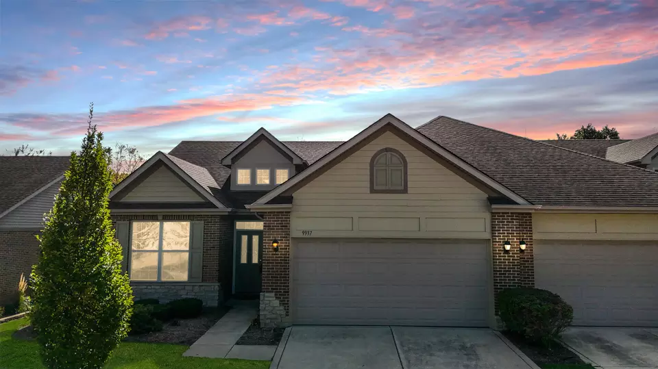 Exterior - 9937 Settlers Ct, Saint John, IN 46373 photo 1 of 5