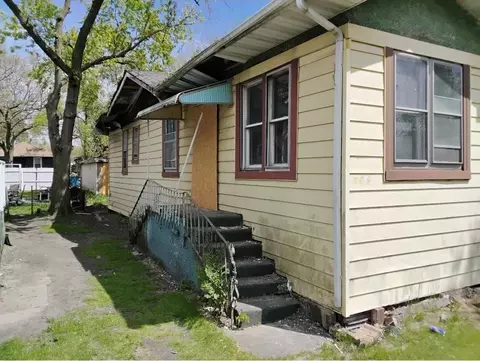 823 Pierce St, Gary, IN 46402 photo 1