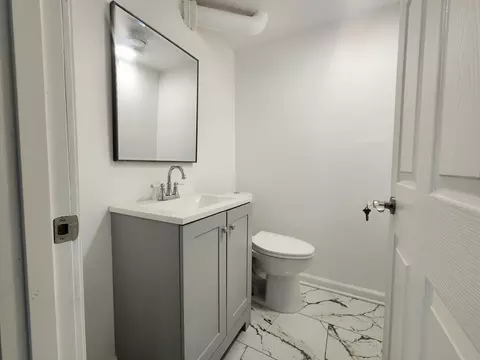 Bath - 851 Johnson St, Gary, IN 46402 photo 3 of 4