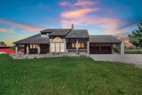 31513 Shively Rd, Walkerton, IN 46574