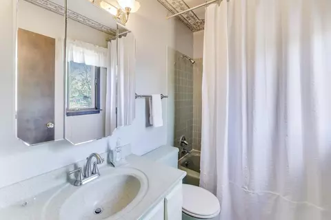 Bath - 9449 Primrose Ln, Munster, IN 46321 photo 3 of 3