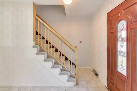 Entry Way - 9449 Primrose Ln, Munster, IN 46321 photo 1 of 1