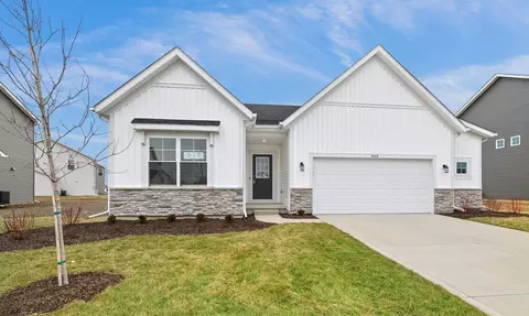5264 Red Rock Ln, Schererville, IN 46375