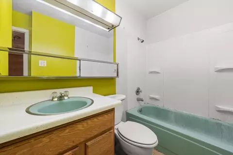 Bath - 1930 Wallace St, Gary, IN 46404 photo 1 of 2
