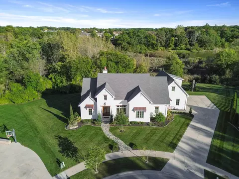 View/Area - 640 Eleanor Rose Ct, Crown Point, IN 46307 photo 3 of 10
