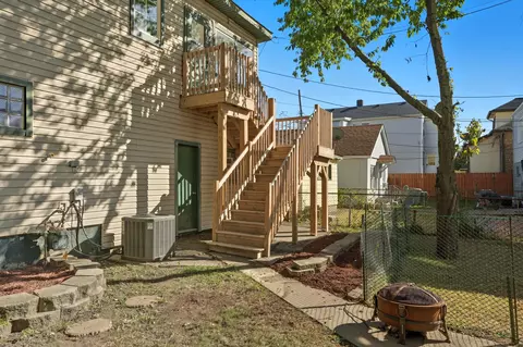Exterior - 2027 12 Davidson Pl, Whiting, IN 46394 photo 4 of 5
