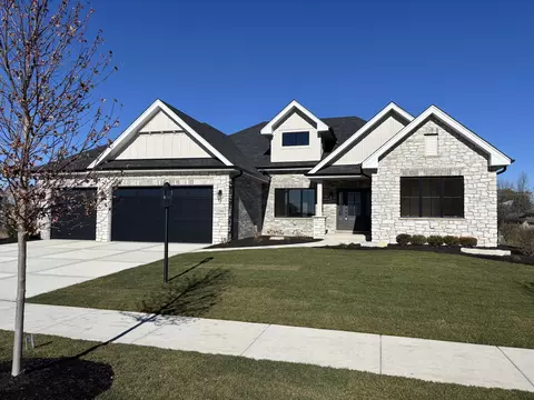 12984 Spirea Ave, Saint John, IN 46373