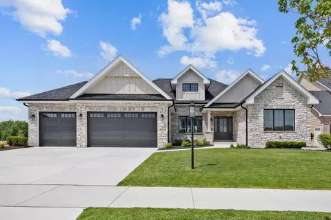 12984 Spirea Ave, Saint John, IN 46373