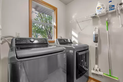 121 E Pine St, Wheatfield, IN 46392 photo 16