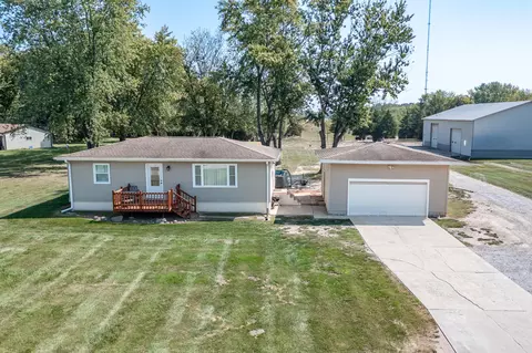 14615 Reeder Rd, Crown Point, IN 46307
