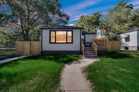 2232 Roosevelt Pl, Gary, IN 46404