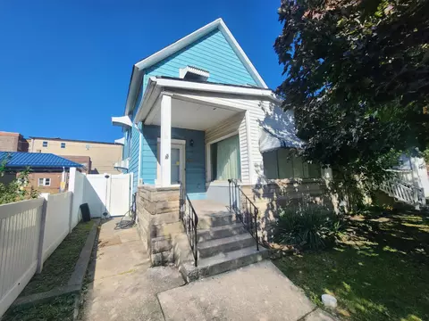 716 W 145th St, East Chicago, IN 46312
