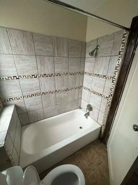 Bath - 3516 Carolina St, Gary, IN 46409 photo 2 of 2