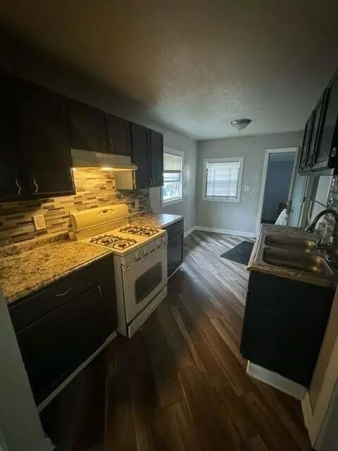 Entry Way - 3516 Carolina St, Gary, IN 46409 photo 1 of 4