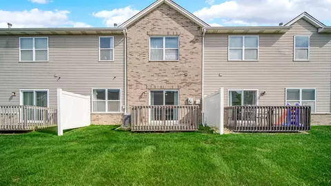 11214 Putnam Dr, Crown Point, IN 46307 photo 22