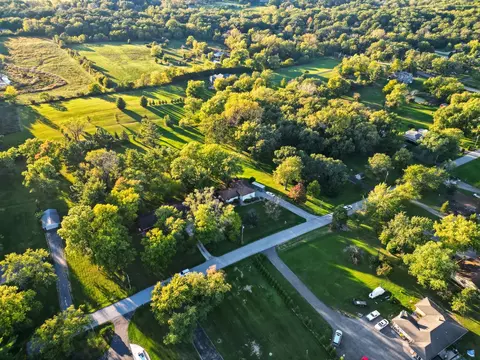 View/Area - 8250 Columbia Ave, Dyer, IN 46311 photo 1 of 10