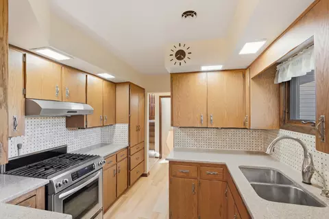 Kitchen - 8250 Columbia Ave, Dyer, IN 46311 photo 2 of 3