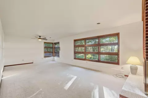 Living - 8250 Columbia Ave, Dyer, IN 46311 photo 1 of 2