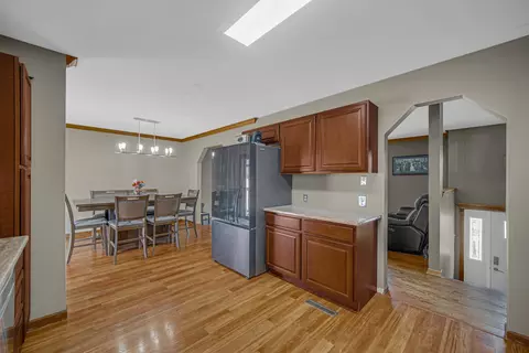 1011 Arrowhead Dr, Dyer, IN 46311 photo 7