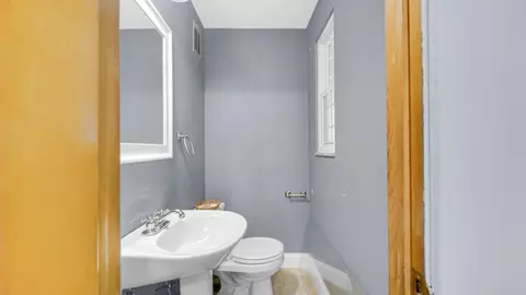 6957 Ash Ave, Gary, IN 46403 photo 13