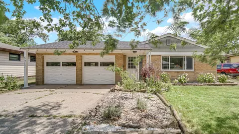 6957 Ash Ave, Gary, IN 46403 photo 2
