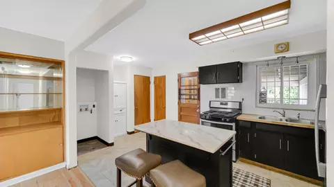 6957 Ash Ave, Gary, IN 46403 photo 10