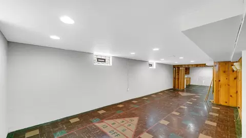 6957 Ash Ave, Gary, IN 46403 photo 19