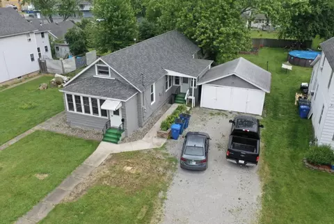 150 N Ridge St, Crown Point, IN 46307