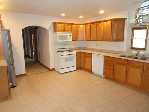 8585 E Long Lane Dr, Knox, IN 46534 photo 2