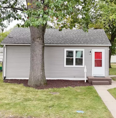 Exterior - 2854 Hancock St, Gary, IN 46405 photo 3 of 4