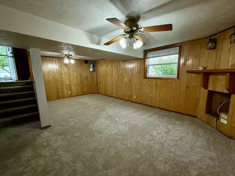 Living - 1817 W Porter Ave, Chesterton, IN 46304 photo 4 of 4