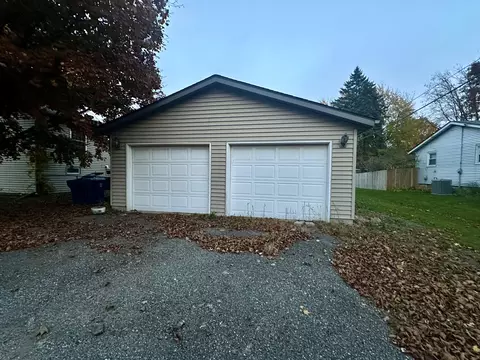 Exterior - 1817 W Porter Ave, Chesterton, IN 46304 photo 5 of 5