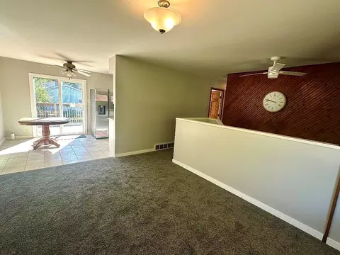 Living - 1817 W Porter Ave, Chesterton, IN 46304 photo 2 of 4