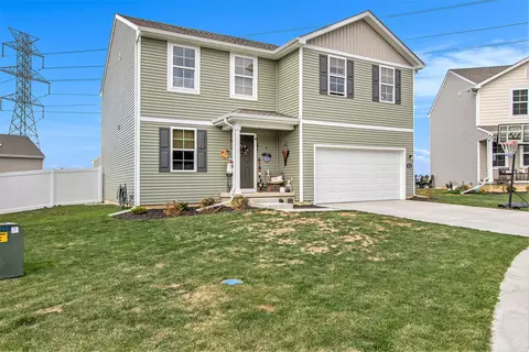 Exterior - 882 Argyle Ct, Chesterton, IN 46304 photo 2 of 5