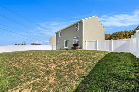 Exterior - 882 Argyle Ct, Chesterton, IN 46304 photo 5 of 5