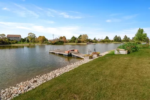 View/Area - 10400 Doubletree Dr, Crown Point, IN 46307 photo 3 of 12