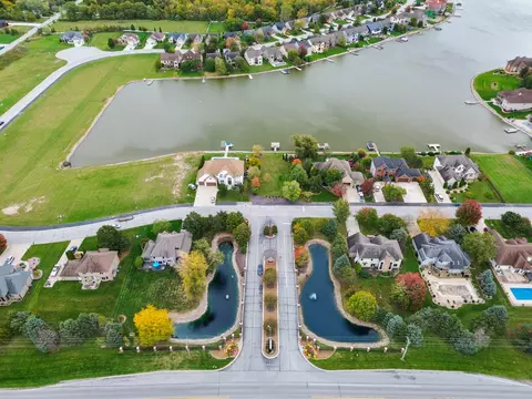 View/Area - 10400 Doubletree Dr, Crown Point, IN 46307 photo 10 of 12