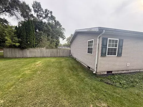 635 E 23rd Ct, Gary, IN 46405 photo 7
