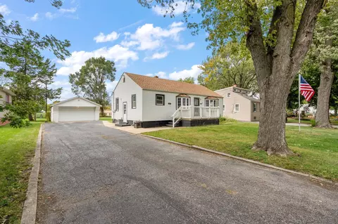 7714 Marshall St, Merrillville, IN 46410