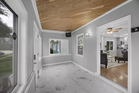 Entry Way - 125 Marshall St, Gary, IN 46404 photo 1 of 1