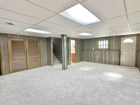 Other - 907 W Pine Pl, Griffith, IN 46319 photo 1 of 10