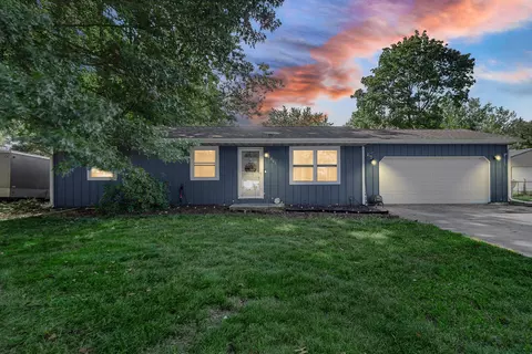 2801 E 1065, De Motte, IN 46310