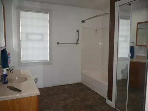 4340 W 45th Ave, Gary, IN 46408 photo 3
