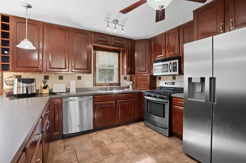 Kitchen - 833 Apache Ln, Lowell, IN 46356 photo 2 of 3