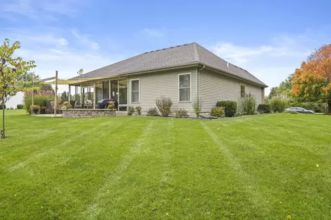 8245 E 96th Ct, Crown Point, IN 46307 photo 28