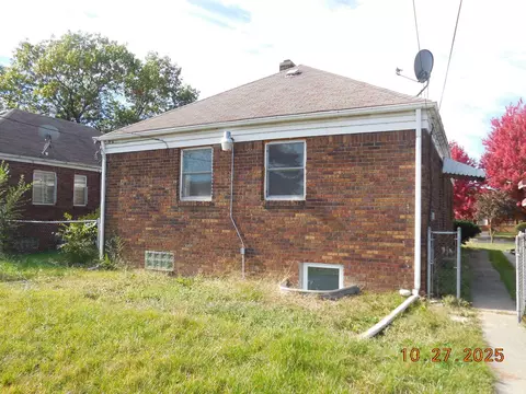 Exterior - 429 Ellsworth St, Gary, IN 46404 photo 4 of 5