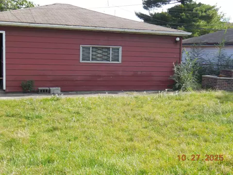 Exterior - 429 Ellsworth St, Gary, IN 46404 photo 5 of 5