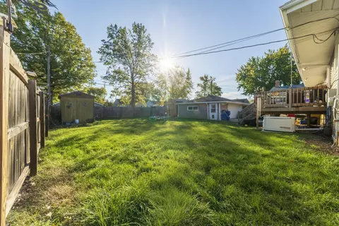 Exterior - 225 N Dwiggins St, Griffith, IN 46319 photo 3 of 5